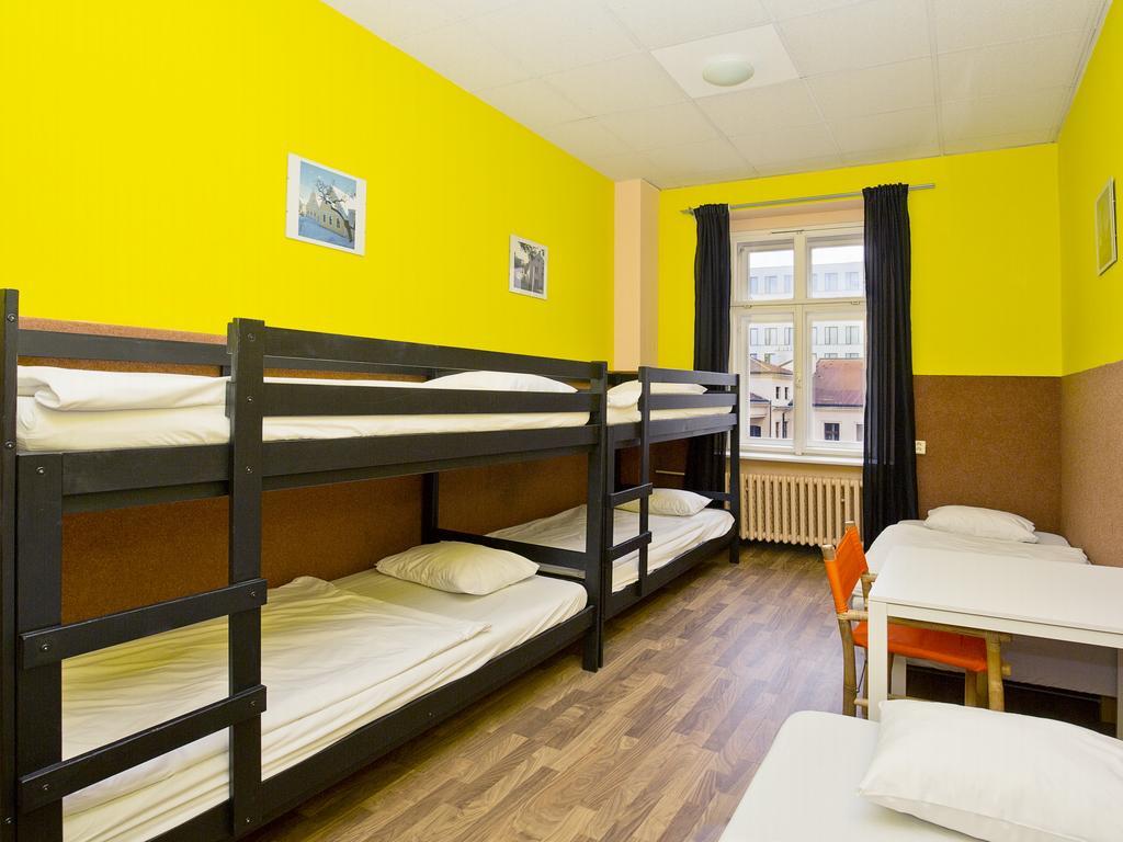 A Plus Hotel & Hostel Prague Exterior photo